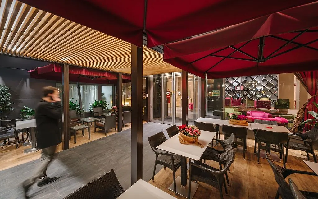 ****  Windsor Hotel Milano Italy