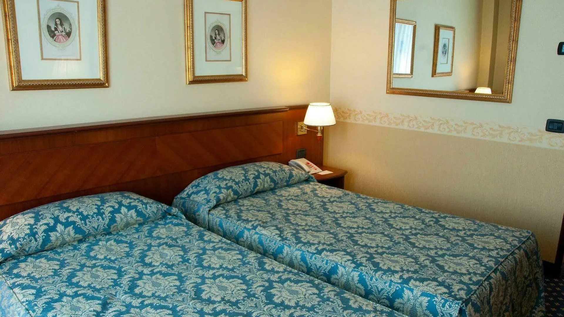 Windsor Hotel Milano 4*,
